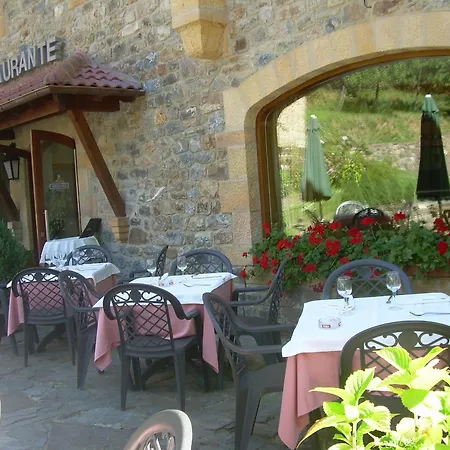 Hotel Hotel Cosgaya 2*